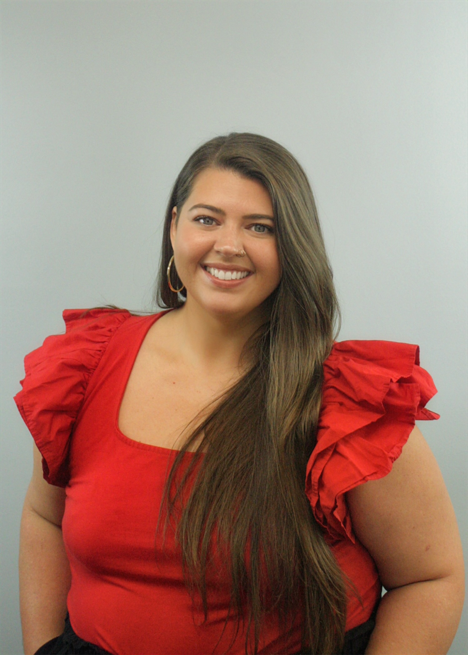 Lauren Wallace, Receptionist